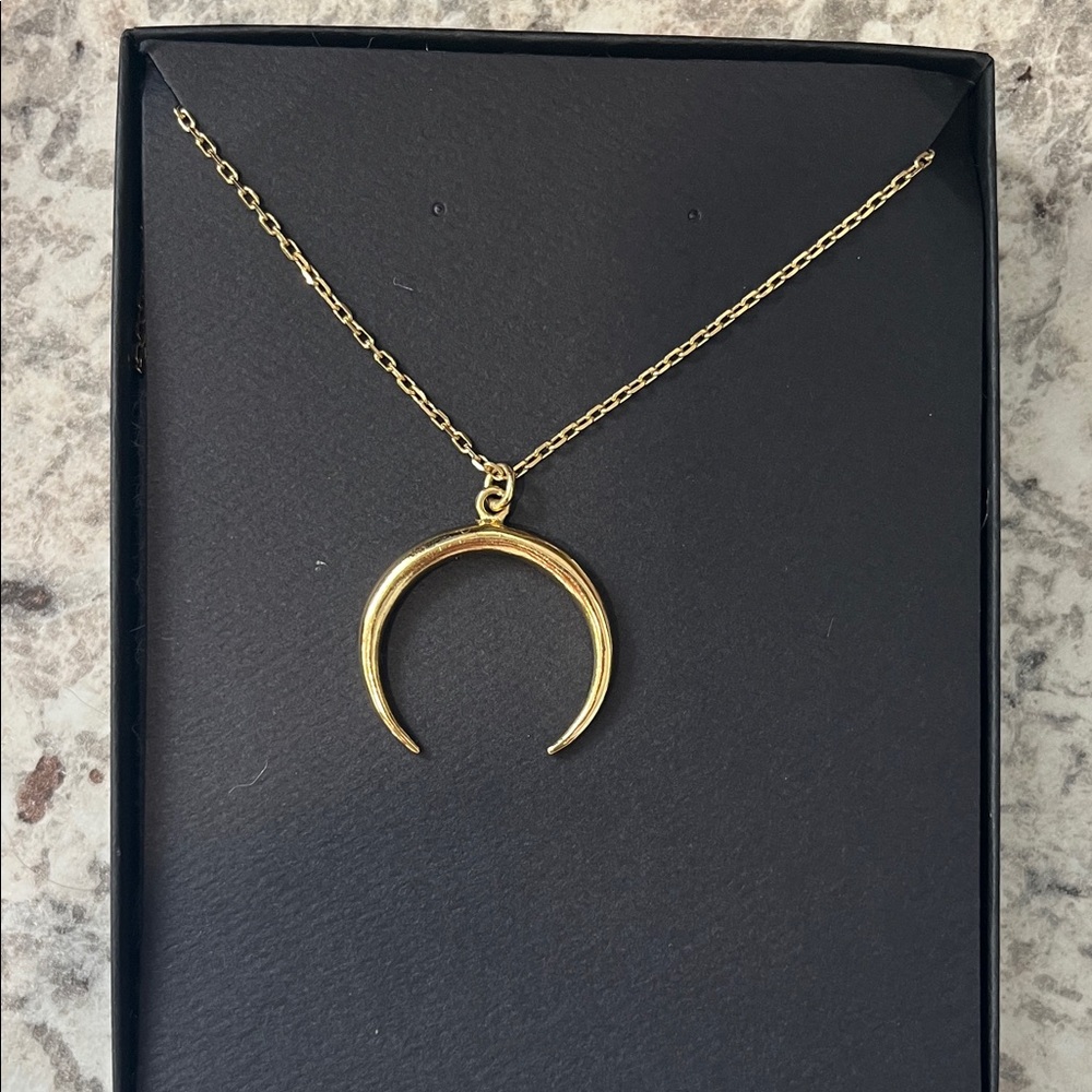 18k yellow Gold vermeil Crescent Moon Necklace
